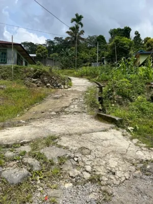 Proyek Rabat Beton dan Jalan Tani di Desa Poco Ri’i Diduga Menyimpang, Warga Desak Aparat Penegak Hukum Turun Tangan