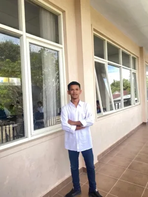 Mahasiswa dan Fenomena Gaya Hidup Mewah: Antara Citra dan Kenyataan